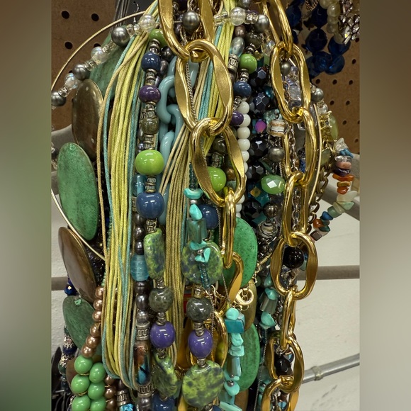 Unlisted items flyer - Picture 14 of 17